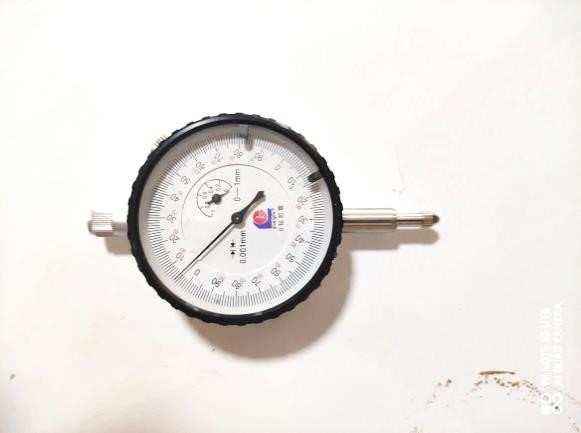 Измеритильный прибор с круговой шкалой (индикатор)